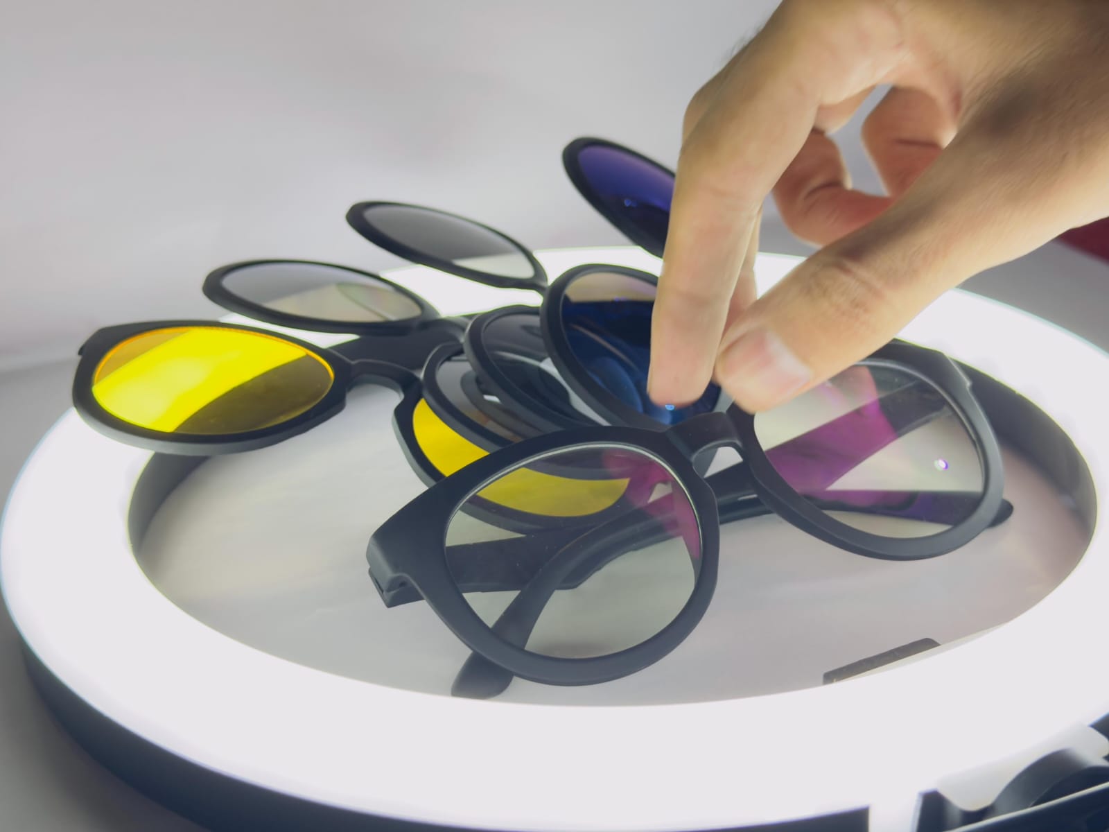 5-in-1 Magnetic GLASSES